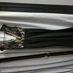 Elegant Black Lace Trim Nightgown